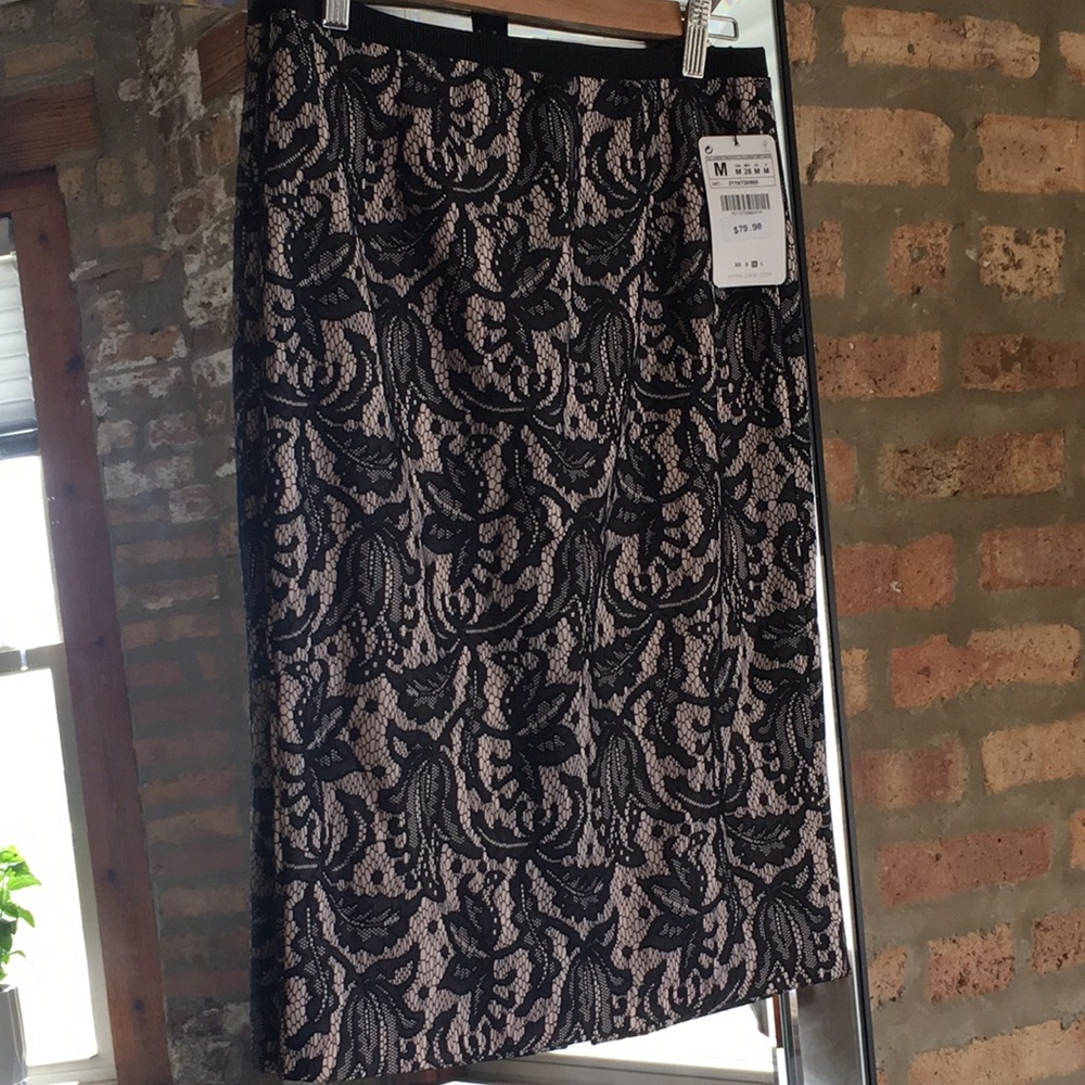 NWT Zara Kate Middleton Lace Skirt